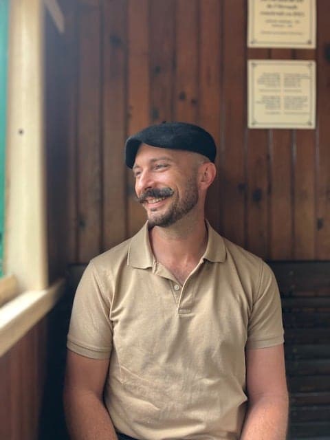 Florian, artisan peintre et fondateur de Dandy Peinture